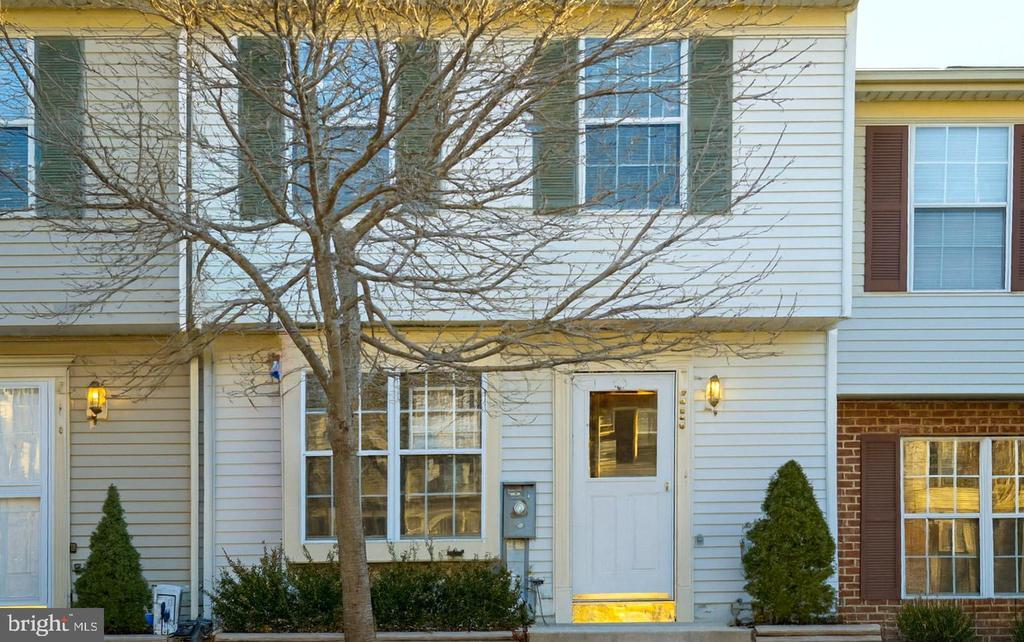 517 Gloucester Ct in Middle River, MD - Building Photo