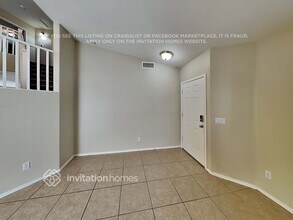 7208 S 56th Ave in Phoenix, AZ - Building Photo - Building Photo