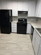 911 NW 4th Ave in Chiefland, FL - Building Photo - Building Photo