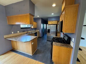 4750 SW Roseberry St in Corvallis, OR - Building Photo - Building Photo