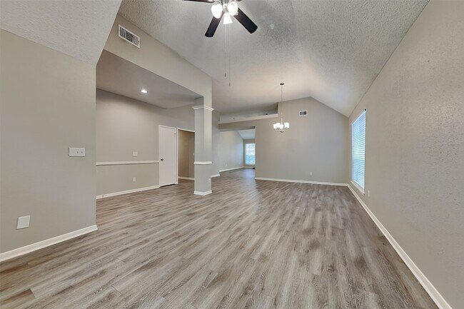 79 Rockridge Dr in Spring, TX - Building Photo - Building Photo