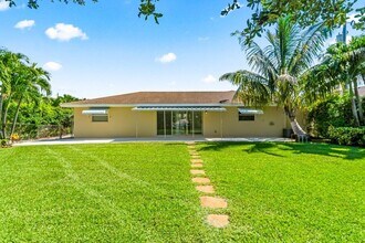 751 Hummingbird Way in North Palm Beach, FL - Building Photo - Building Photo