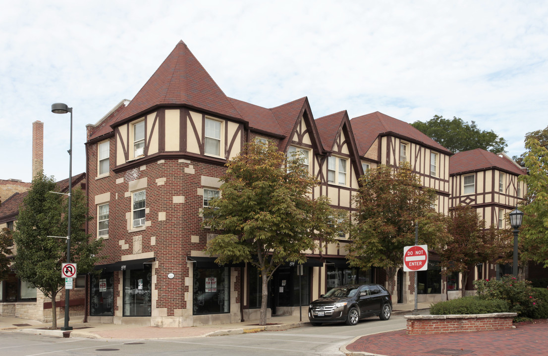 813-821 Chestnut Ct in Winnetka, IL - Building Photo