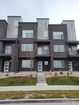 3562 Blue Tee Ln in West Valley City, UT - Building Photo