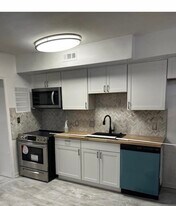 1704 Capitol Ave NE, Unit 1