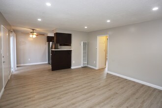 Citrus Court in Whittier, CA - Building Photo - Interior Photo