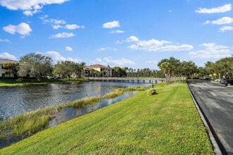 3019 Alcazar Pl in Palm Beach Gardens, FL - Building Photo - Building Photo