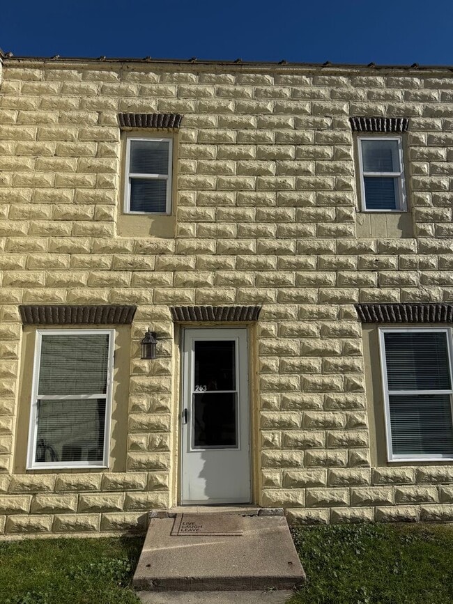 property at 263 S Cass St