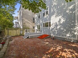 39 Hancock St, Unit 1 in Somerville, MA - Building Photo