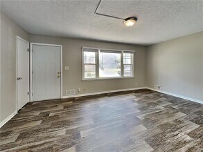1103 44th Ave NE in Minneapolis, MN - Building Photo - Building Photo
