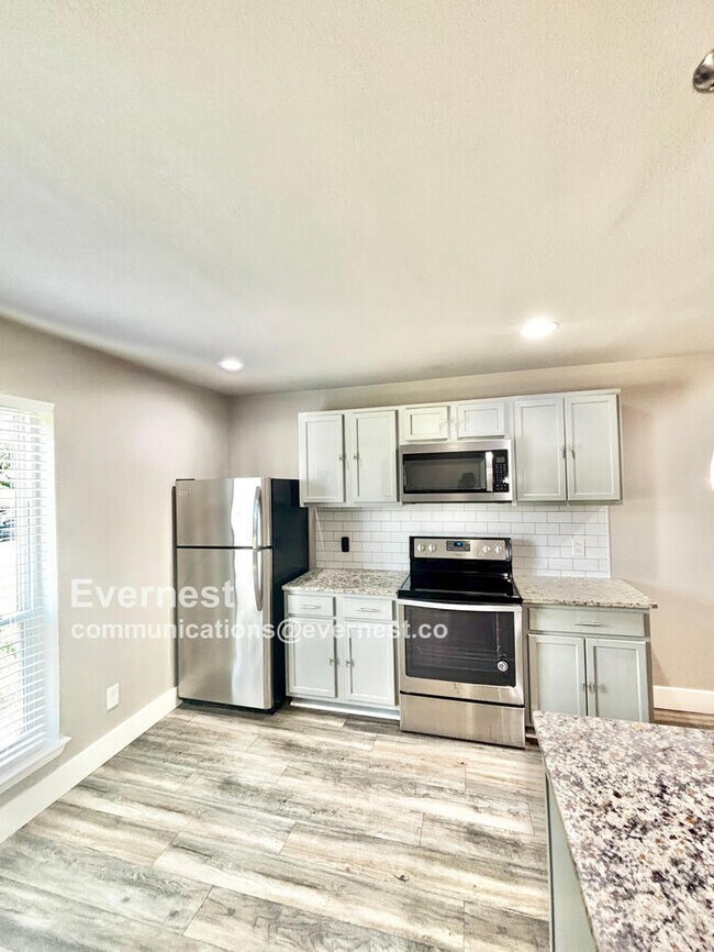 807 Meadow Mead Dr in Allen, TX - Building Photo - Building Photo
