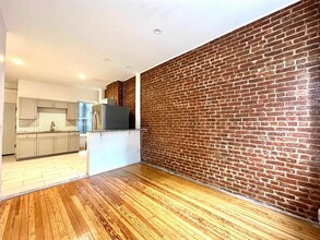 932 W Side Ave, Unit 2 in Jersey City, NJ - Building Photo - Building Photo