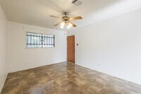 4919 Glenridge Ln photo'