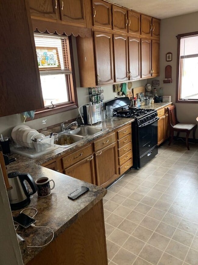 818 N 11th Ave E in Duluth, MN - Building Photo - Building Photo