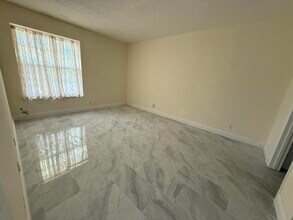 470 NW 20th St in Boca Raton, FL - Building Photo - Building Photo