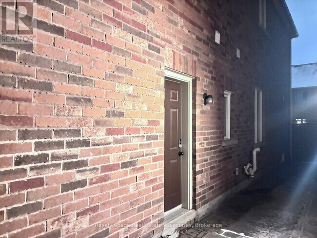 79 Princess Valley Crescent in Brampton, ON - Building Photo - Building Photo