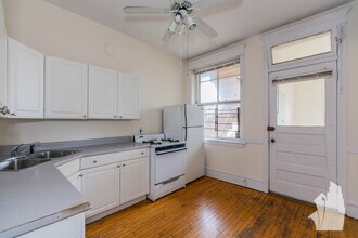3637 N Paulina St, Unit 3637-1 in Chicago, IL - Building Photo - Building Photo