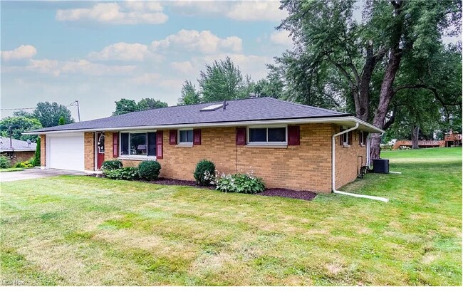 1286 Laurel Dr in Macedonia, OH - Building Photo - Building Photo