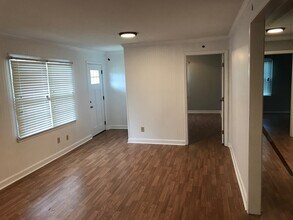 1433 M.L.K. Jr Dr in Eastman, GA - Foto de edificio - Building Photo