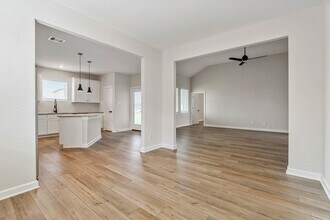 1927 June Lk Ln in Rosharon, TX - Building Photo - Building Photo