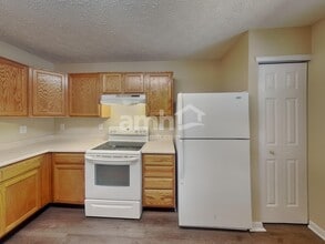 8059 Sydney Ln in Avon, IN - Building Photo - Building Photo