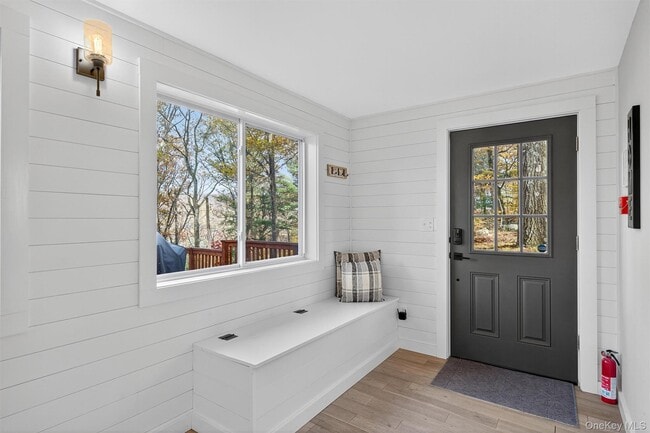 7 4th Rd in Greenwood Lake, NY - Building Photo - Building Photo