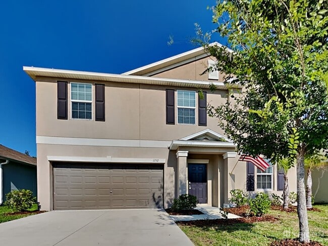 1752 Broad Winged Hawk Dr in Ruskin, FL - Building Photo - Building Photo