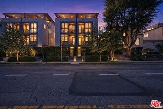 4429 Tujunga Ave in Los Angeles, CA - Building Photo - Building Photo