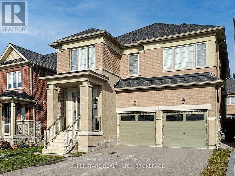 106 Walter English Dr in East Gwillimbury, ON - Building Photo