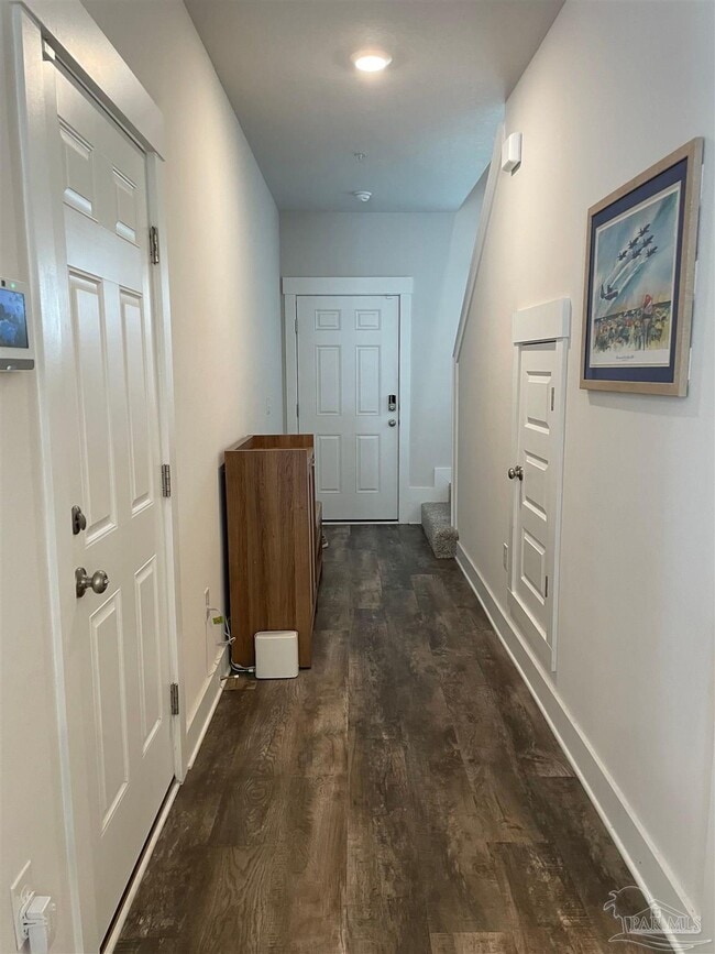 1639 Iroquois Ct in Pensacola, FL - Building Photo - Building Photo