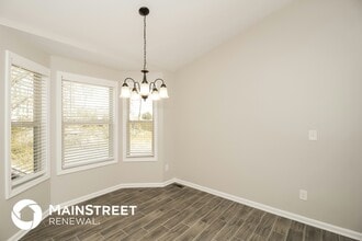 122 Millstream Dr in Dallas, GA - Foto de edificio - Building Photo