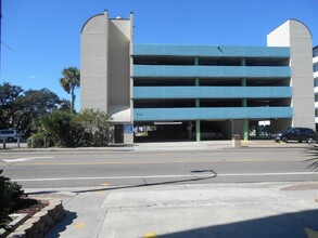 2310 N Ocean Blvd, Unit 307 Meridian Plaza in Myrtle Beach, SC - Foto de edificio - Building Photo