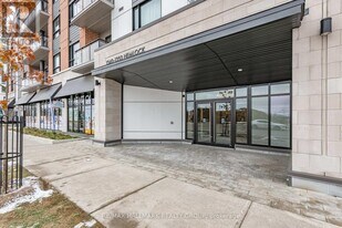 1350 Hemlock Rd in Ottawa, ON - Building Photo