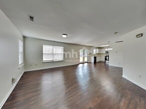 8849 Laurel Run Dr in Charlotte, NC - Building Photo - Building Photo