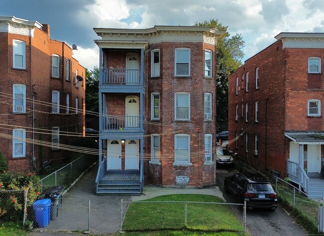 property at 27 York St