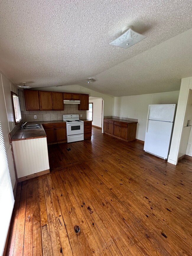 10017 Wrangler Wy in Midway, TX - Building Photo - Building Photo