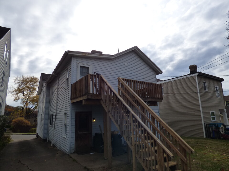 29 E Prospect Ave in Pittsburgh, PA - Building Photo