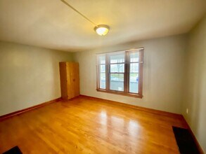 719 5th St NW in Grand Rapids, MI - Building Photo - Building Photo