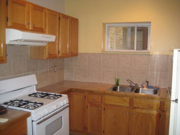 6026 N Francisco Ave, Unit 1