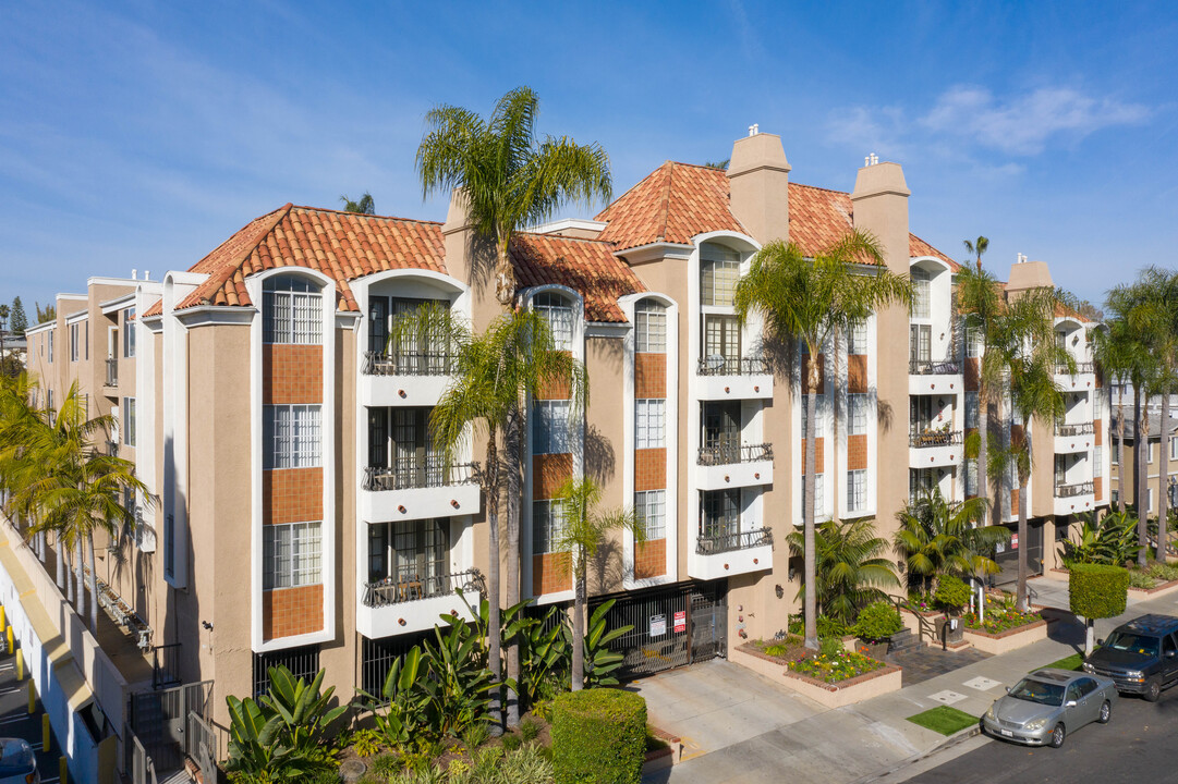 Castle Heights Apartments in Los Angeles, CA - Foto de edificio