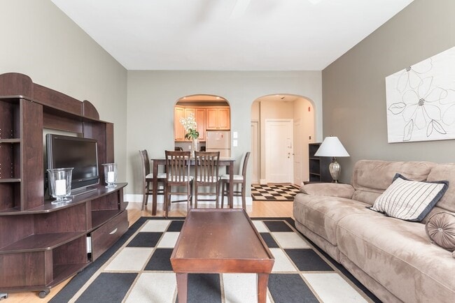 228 Commonwealth Ave in Boston, MA - Foto de edificio - Building Photo