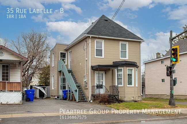 property at 35 Rue Labelle