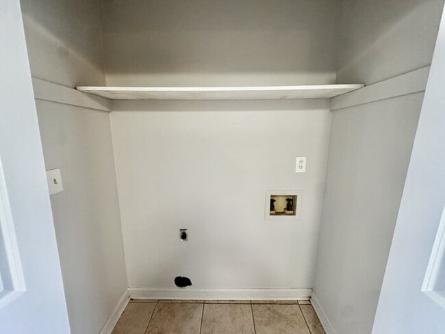 property at 3600 Pembrook Dr