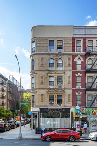 301-310 W 151st St in New York, NY - Foto de edificio - Building Photo