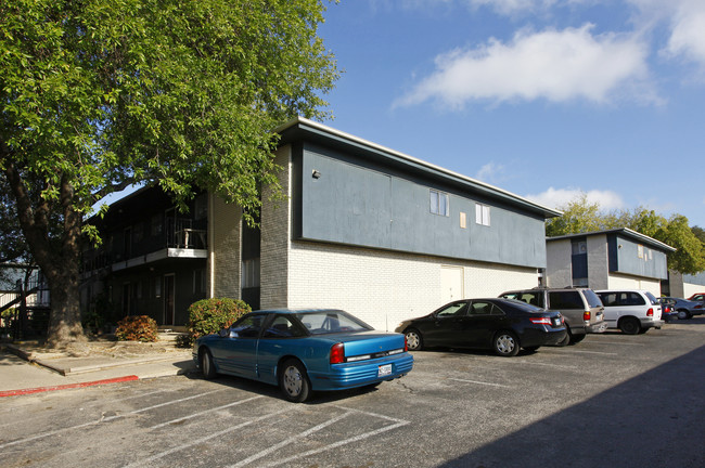 The Park on Bandera in San Antonio, TX - Building Photo - Building Photo