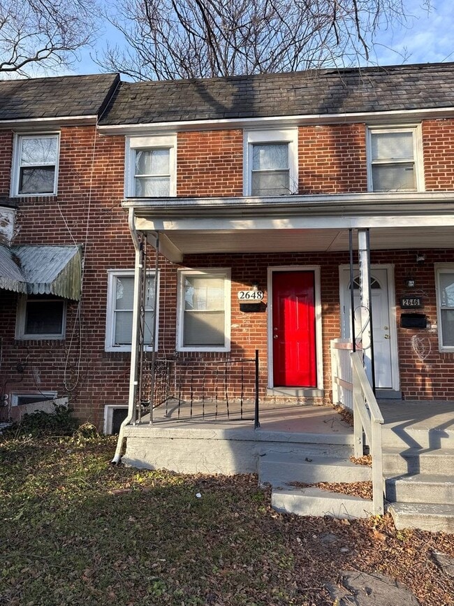 property at 2648 W Lafayette Ave