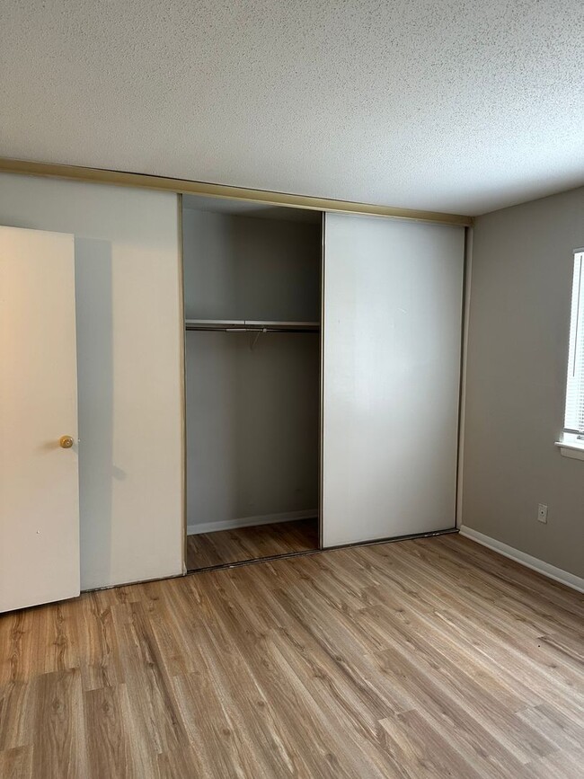 property at 2230-242E Sunderland Rd