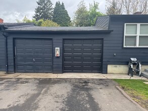 4344 NE Jarrett St-Unit -G in Portland, OR - Building Photo - Building Photo