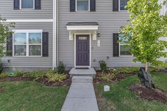 2757 Thornton Grove Blvd, Unit 102 in Nashville, TN - Building Photo - Building Photo