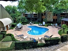 Apple Creek in Temple, TX - Building Photo